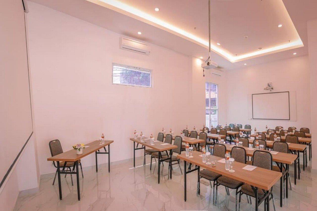 雅加达贾克沙达发姆快捷酒店 外观 照片